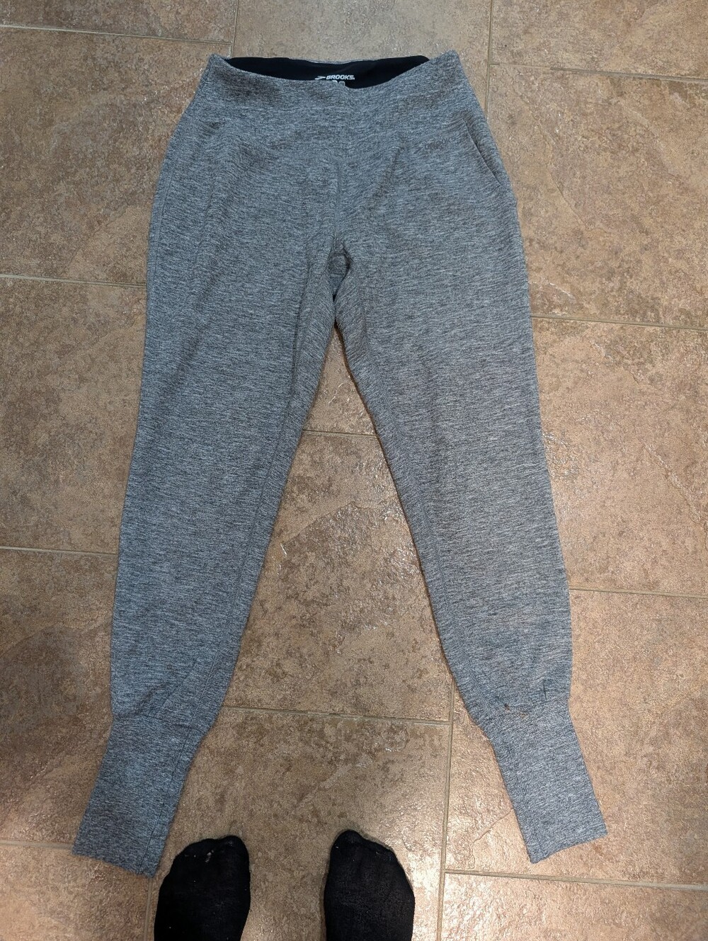 Brooks Heather Gray Women's Jogger Sweatpants